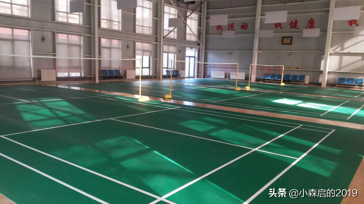 羽毛球场专用木地板_羽毛球场地木地板怎么铺装_运动木地板室内篮球羽毛球场