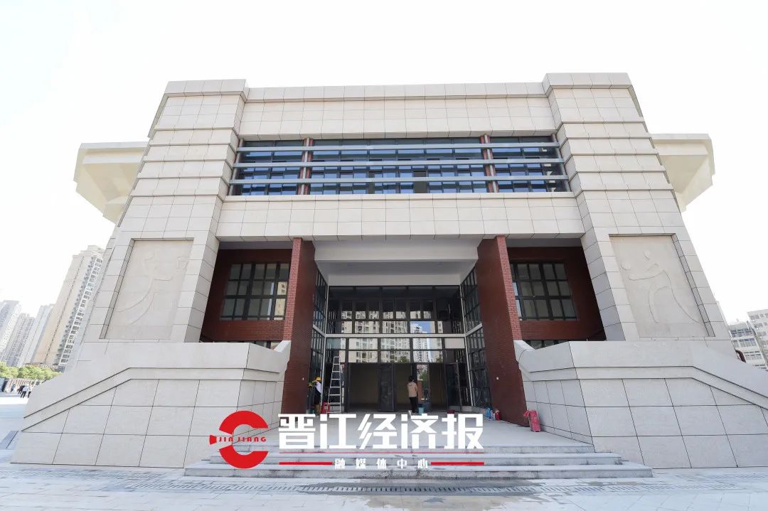 体育运动木地板安装_体育场木地板安装价格_体育馆木地板安装
