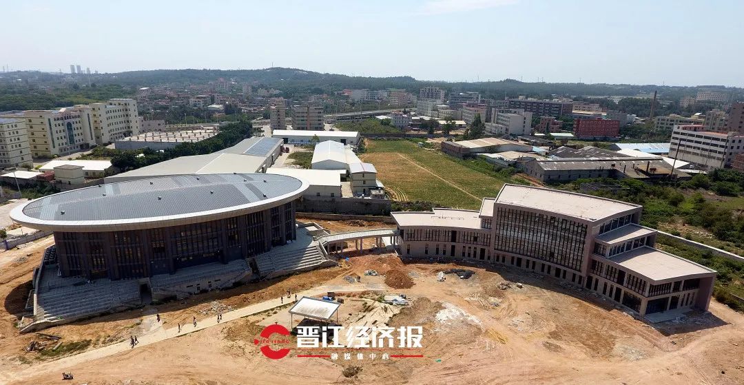 体育场木地板安装价格_体育运动木地板安装_体育馆木地板安装